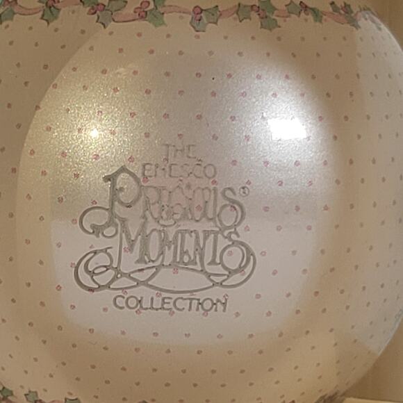 1988 Enesco Precious Moments "Peace to All" Christmas Ornament - Picture 8 of 14